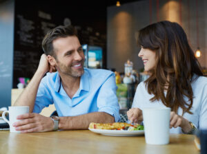 A couple eating to improve metabolism for fertility support | RSC SF Bay Area